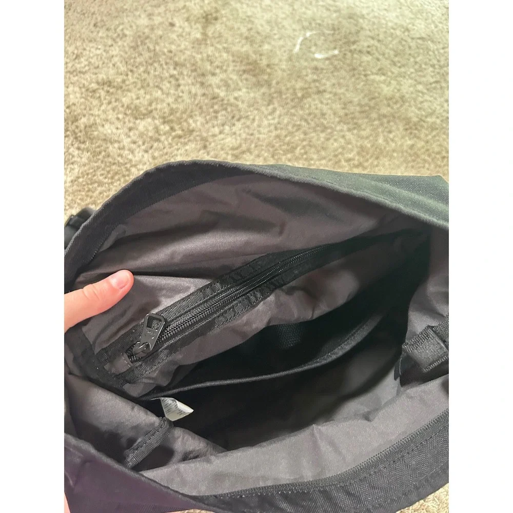 Nike loop middle